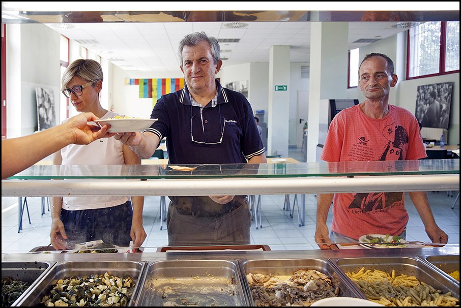 Casa della Carita_Mensa_don Colmegna