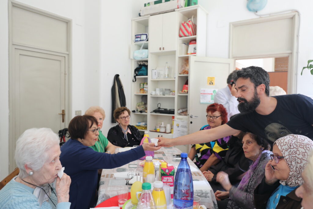 Scegliere insieme la strada di casa. Socialità. Garofalo