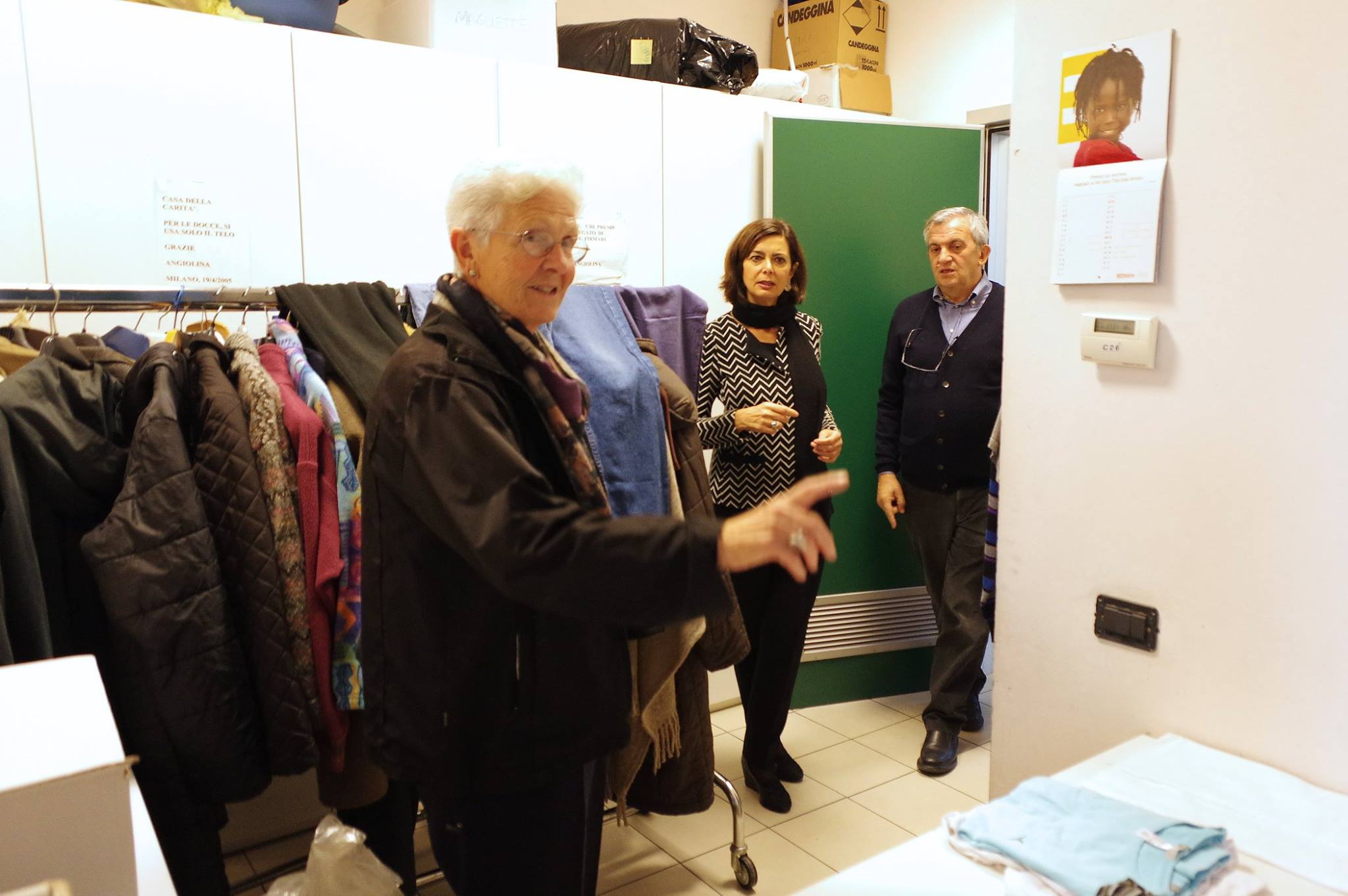 Marta docce e guardaroba visita Laura Boldrini