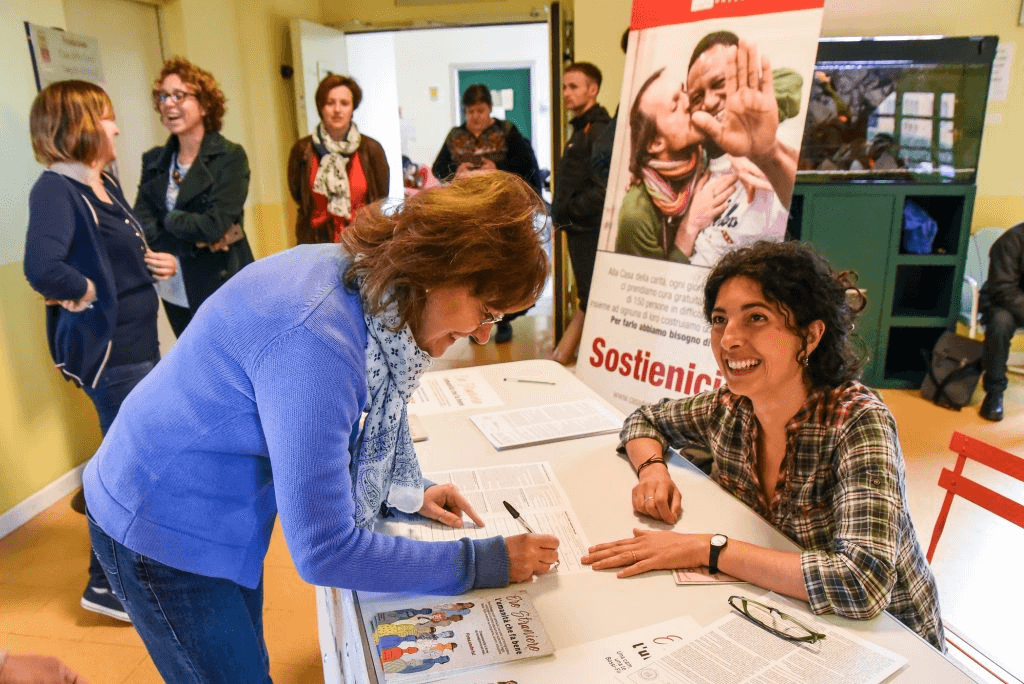 Ero Straniero avvio raccolta firme in Casa della Carità