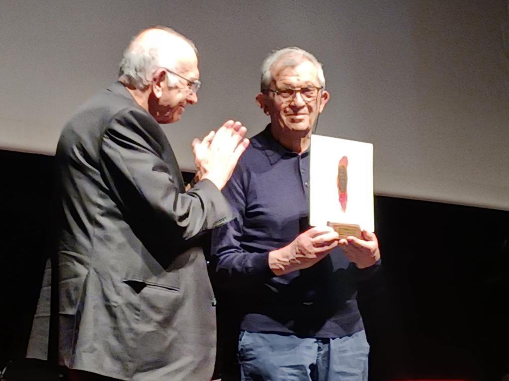 Premio Fuoco dentro don Virginio Colmegna